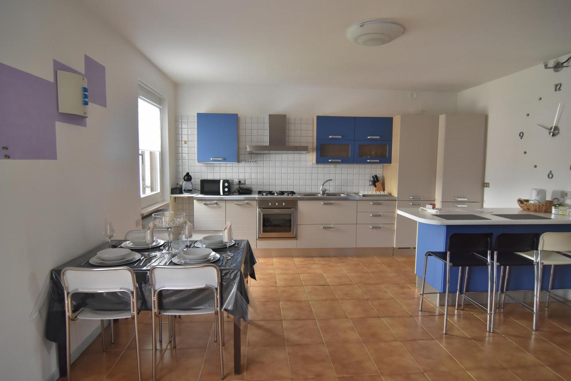 Appartamento Da Romina Con Parcheggio Gratuito Sanzeno Bagian luar foto